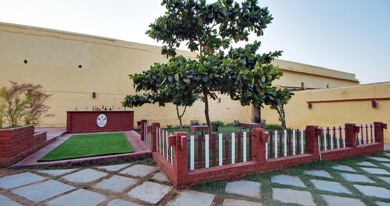 Jawai Castle Resort - A Heritage Hotel In Jawai Leopard Reserve Bisalpur Exterior photo