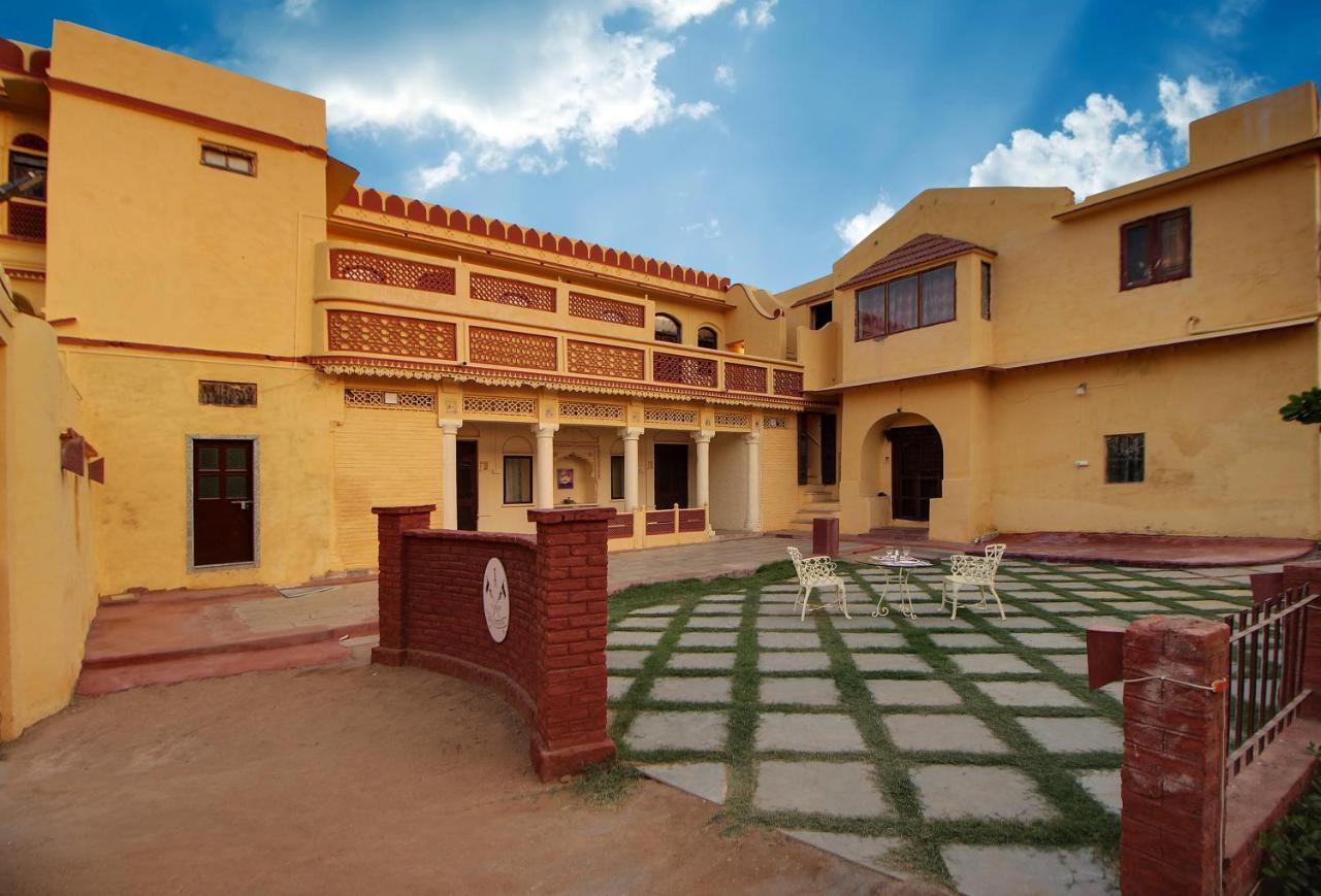 Jawai Castle Resort - A Heritage Hotel In Jawai Leopard Reserve Bisalpur Exterior photo